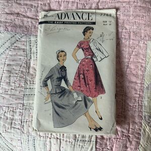 AdvanceVintage Dress Sewing Pattern - Gray & Pink Illustration